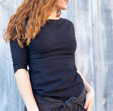 Angelrox ROSE bias top Subtle Black