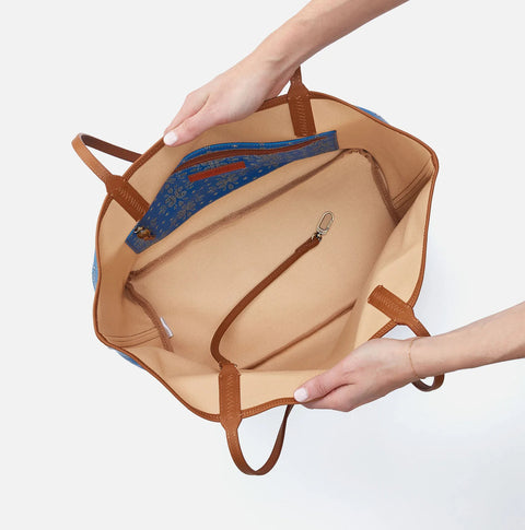 NEW Hobo ALL THAT TOTE Coated Canvas/Blue Journey Bandanna