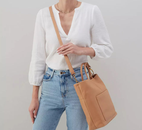 Hobo TRIPP Tote - Sandstorm