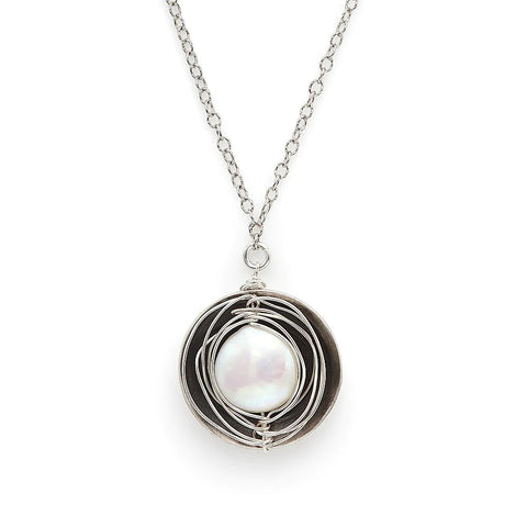 J & I Coin Pearl Nest Necklace