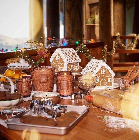 Voluspa Gingerbread Chalet Classic Candle