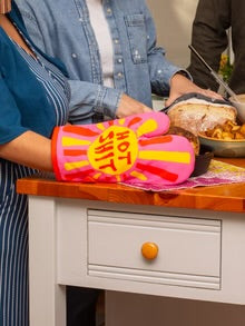 Blue Q Hot Shit Oven Mitt